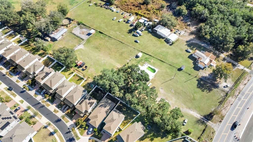 For Sale: $1,400,000 (2.50 acres)