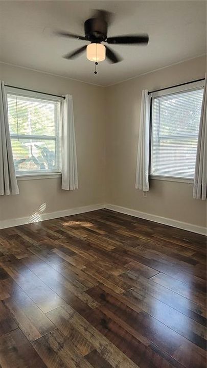 待售: $419,000 (3 贝兹, 2 浴室, 1307 平方英尺)