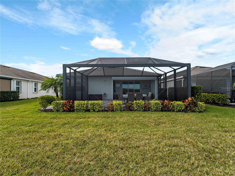 For Sale: $359,000 (3 beds, 3 baths, 1857 Square Feet)