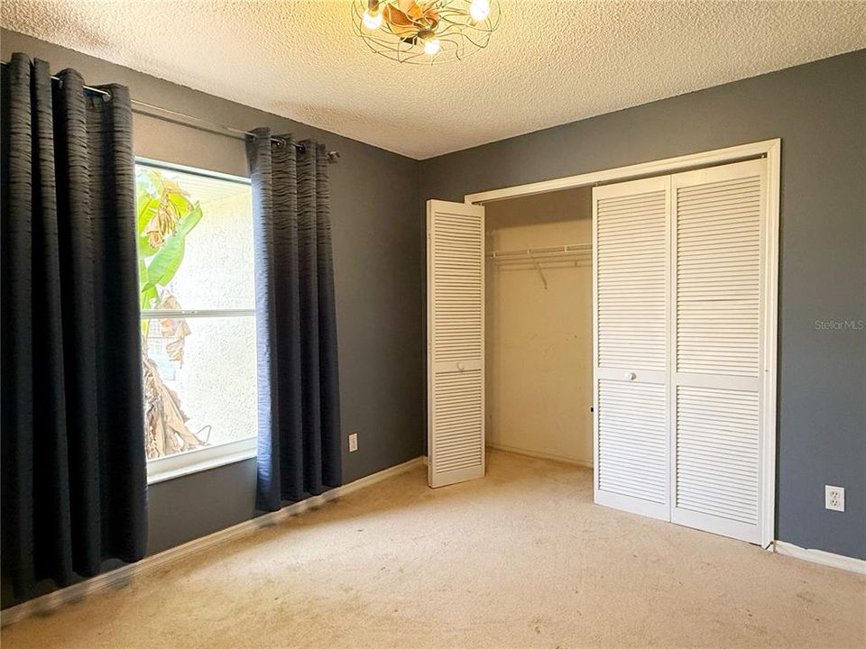 For Sale: $340,000 (4 beds, 2 baths, 1864 Square Feet)