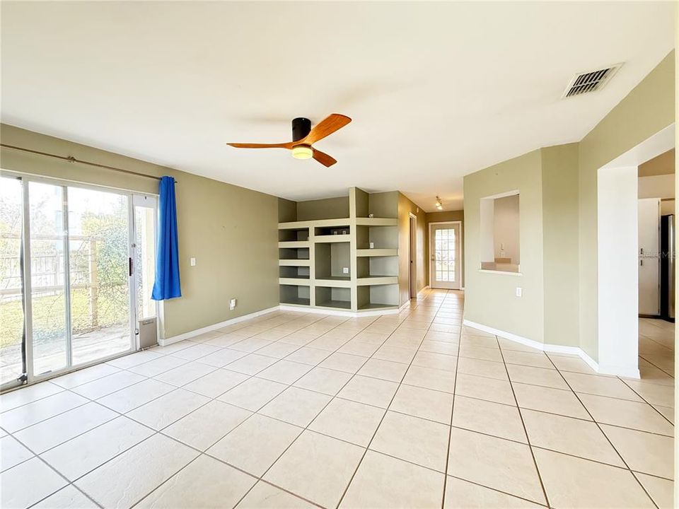 For Sale: $340,000 (4 beds, 2 baths, 1864 Square Feet)