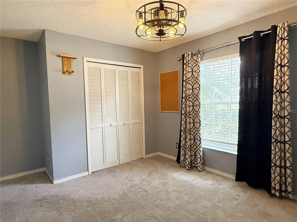 For Sale: $340,000 (4 beds, 2 baths, 1864 Square Feet)