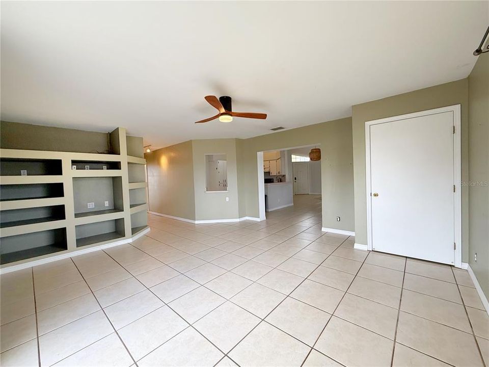 For Sale: $340,000 (4 beds, 2 baths, 1864 Square Feet)
