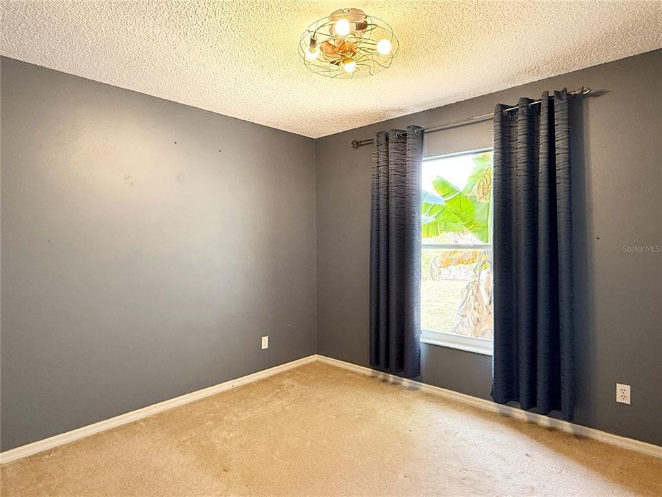 For Sale: $340,000 (4 beds, 2 baths, 1864 Square Feet)