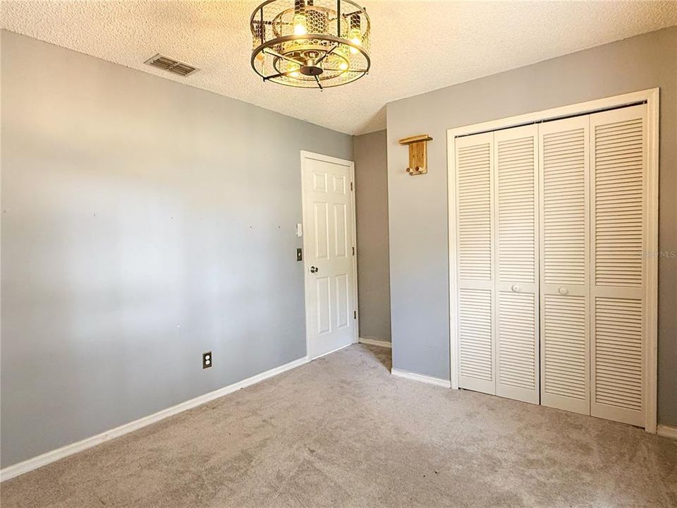 For Sale: $340,000 (4 beds, 2 baths, 1864 Square Feet)