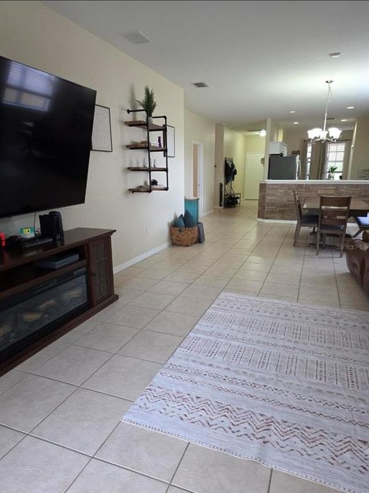 En Venta: $379,000 (3 camas, 2 baños, 1603 Pies cuadrados)