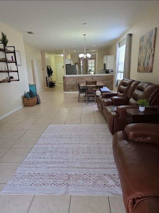 En Venta: $379,000 (3 camas, 2 baños, 1603 Pies cuadrados)