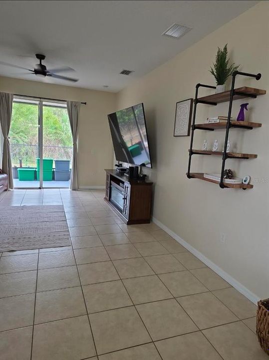 En Venta: $379,000 (3 camas, 2 baños, 1603 Pies cuadrados)