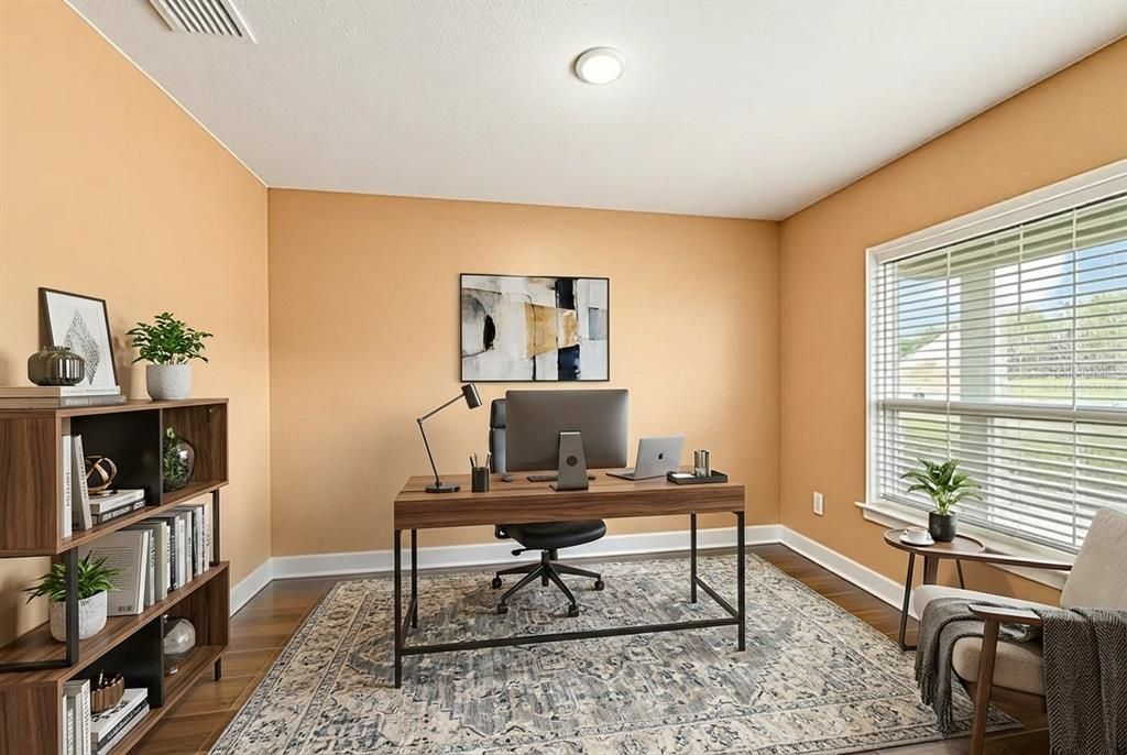 En Venta: $335,000 (3 camas, 2 baños, 2035 Pies cuadrados)