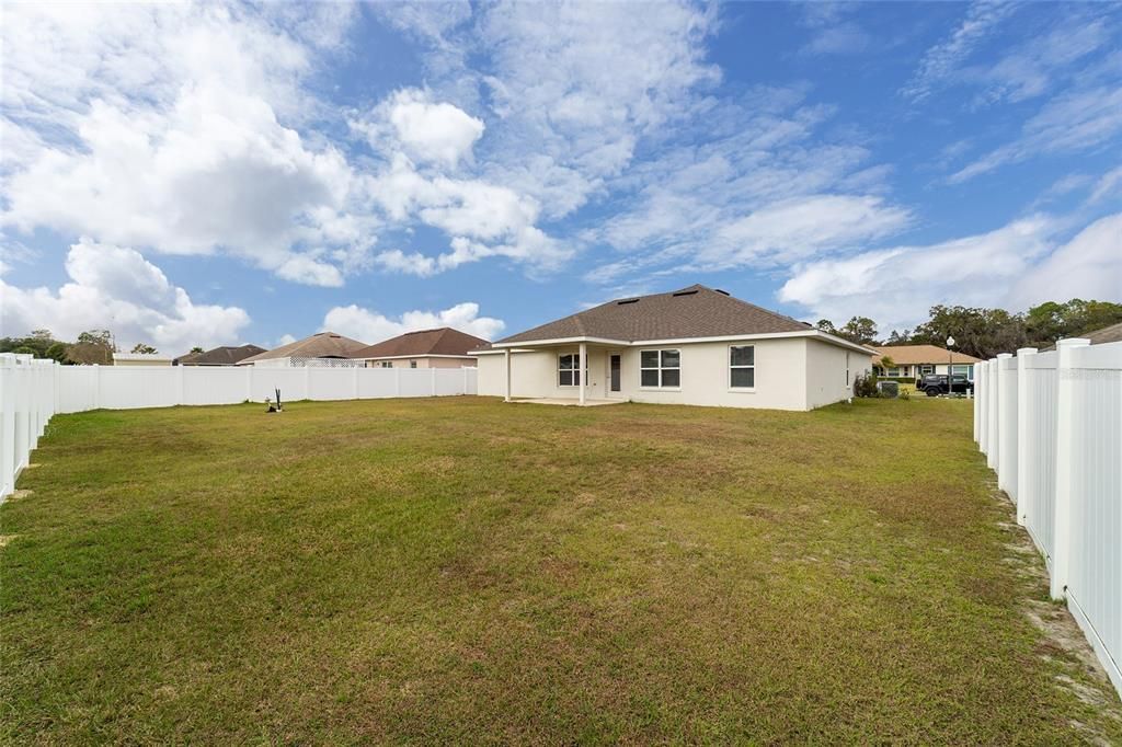 En Venta: $335,000 (3 camas, 2 baños, 2035 Pies cuadrados)