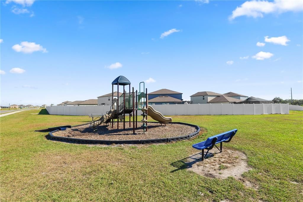 En Venta: $344,900 (4 camas, 2 baños, 1826 Pies cuadrados)