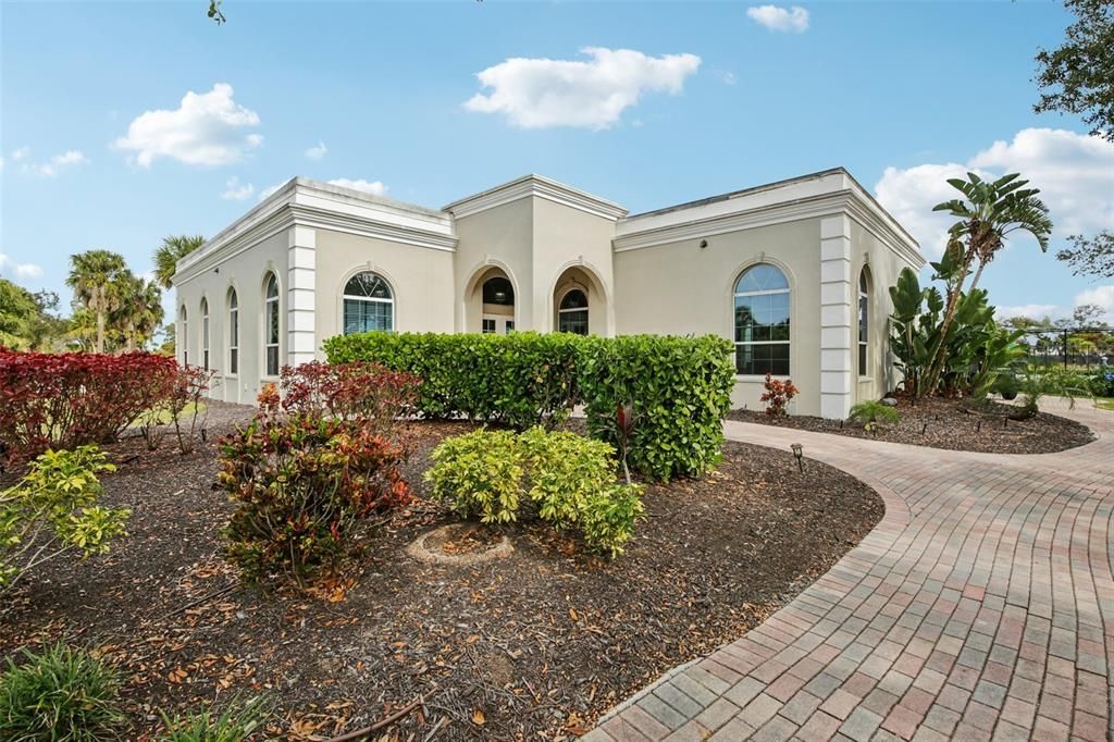 For Sale: $434,900 (3 beds, 2 baths, 1845 Square Feet)