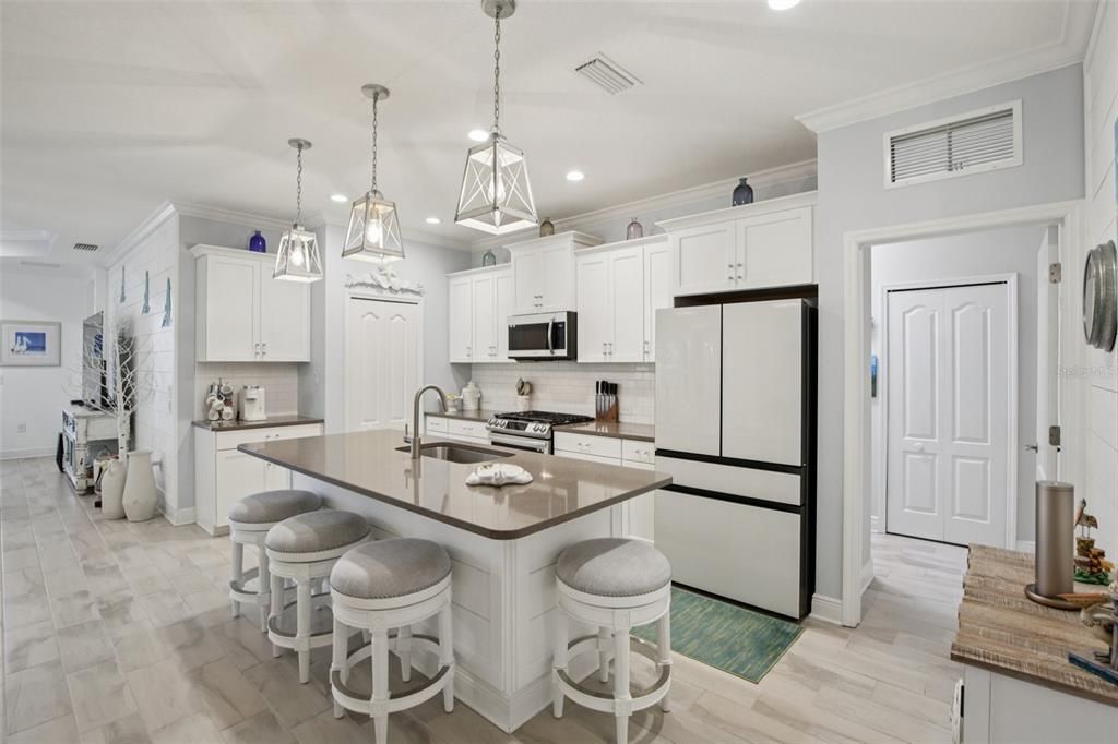 For Sale: $434,900 (3 beds, 2 baths, 1845 Square Feet)