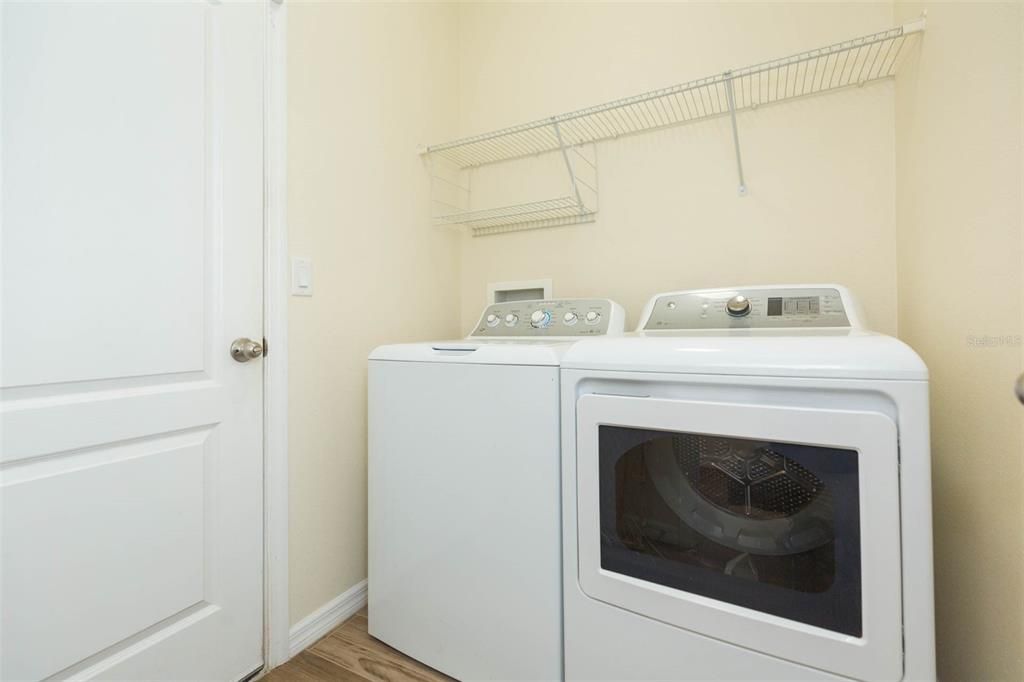 На продажу: $369,900 (3 спален, 2 ванн, 1494 Квадратных фут)