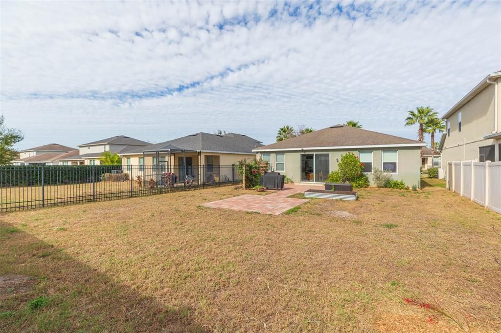 На продажу: $369,900 (3 спален, 2 ванн, 1494 Квадратных фут)