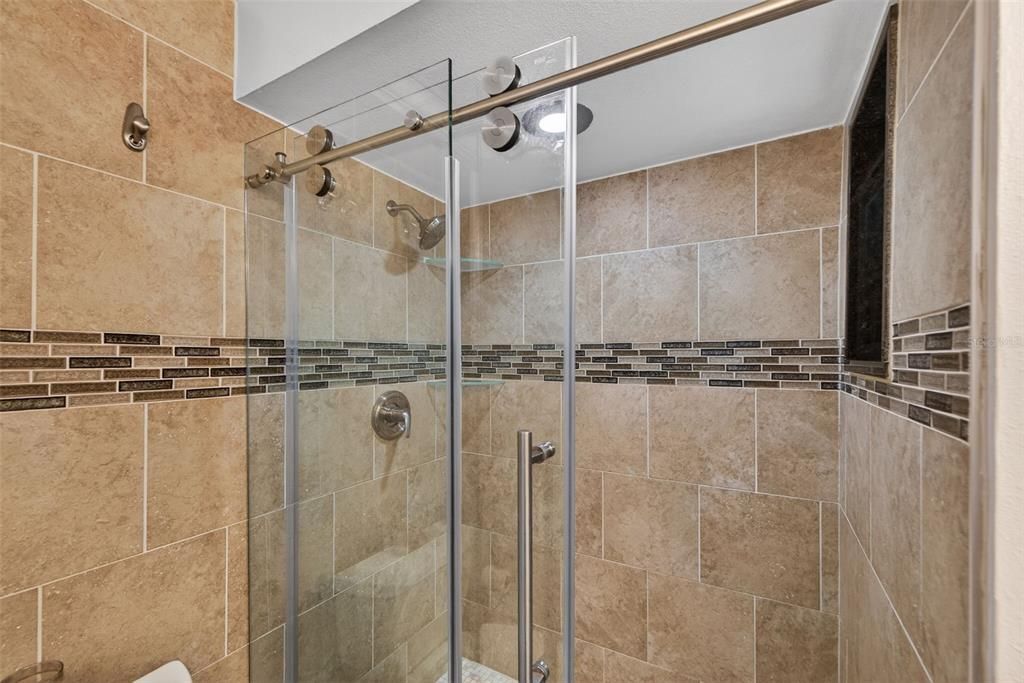 На продажу: $949,000 (4 спален, 3 ванн, 2426 Квадратных фут)