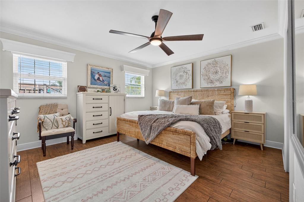 На продажу: $949,000 (4 спален, 3 ванн, 2426 Квадратных фут)