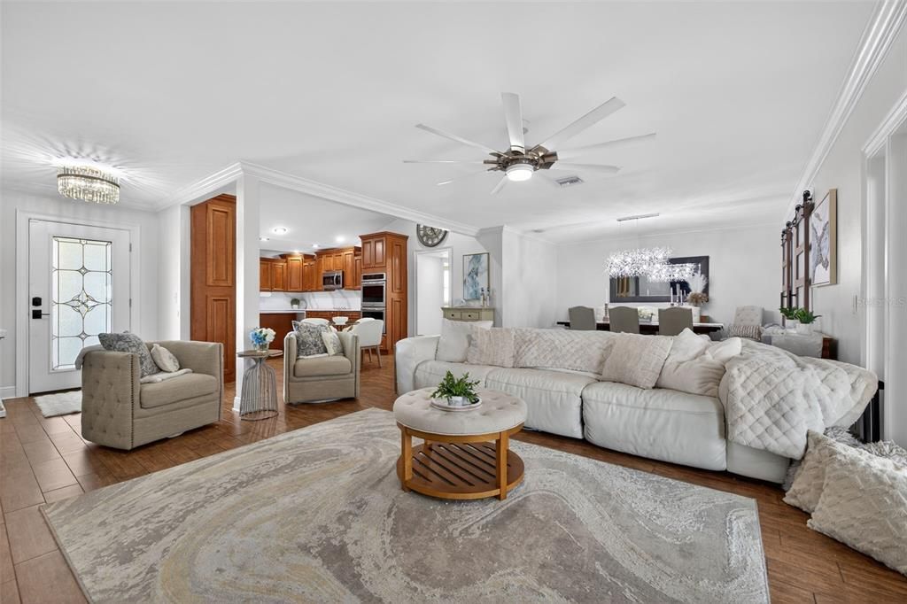 На продажу: $949,000 (4 спален, 3 ванн, 2426 Квадратных фут)