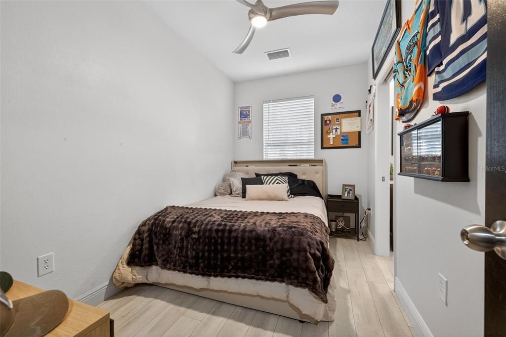 На продажу: $949,000 (4 спален, 3 ванн, 2426 Квадратных фут)