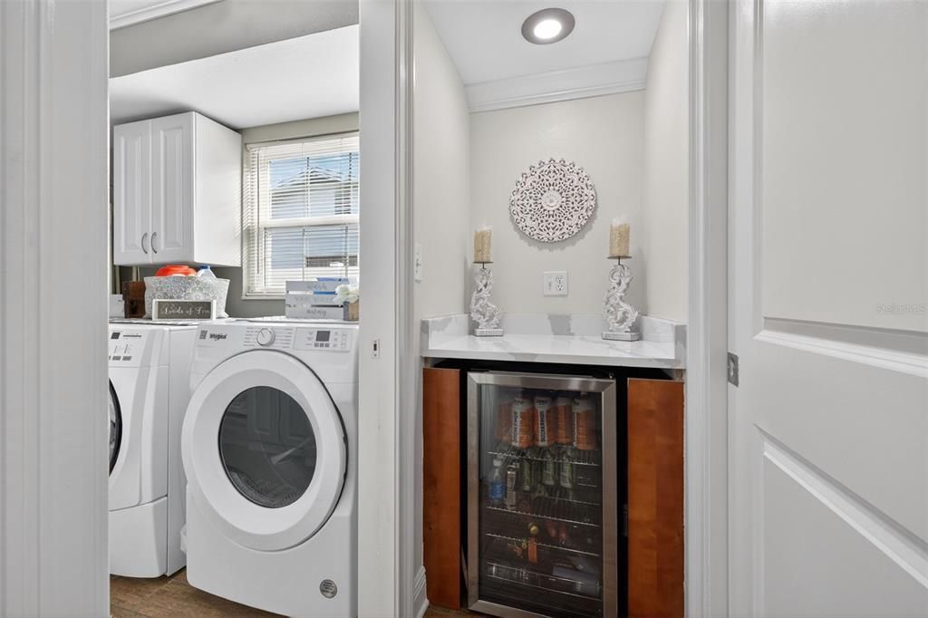 На продажу: $949,000 (4 спален, 3 ванн, 2426 Квадратных фут)