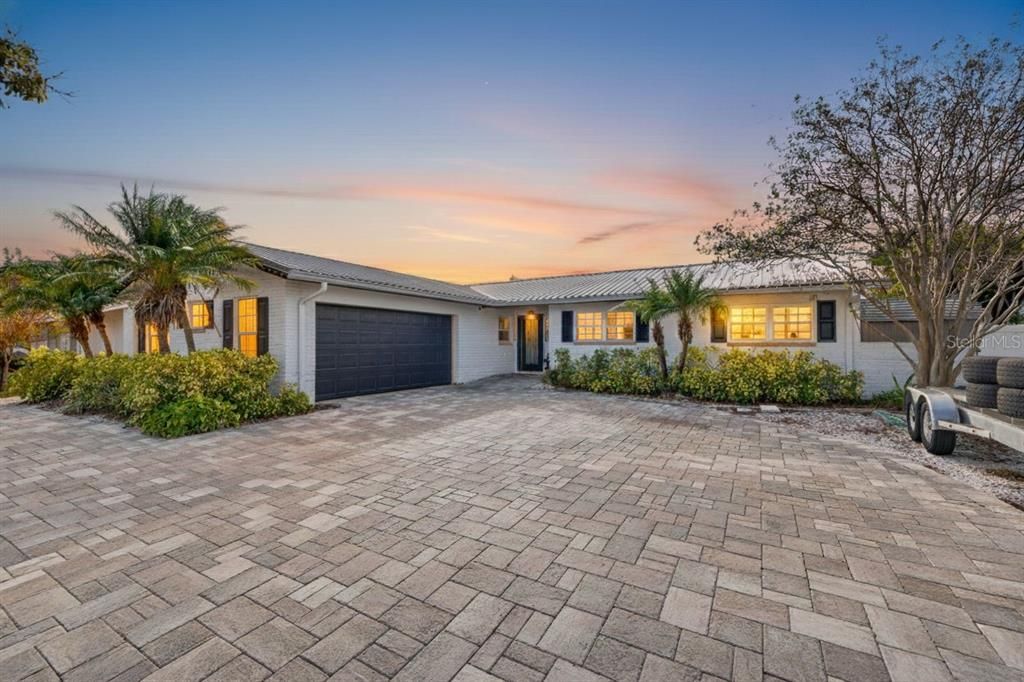 На продажу: $949,000 (4 спален, 3 ванн, 2426 Квадратных фут)