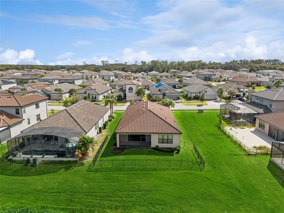 En Venta: $509,990 (4 camas, 3 baños, 2424 Pies cuadrados)