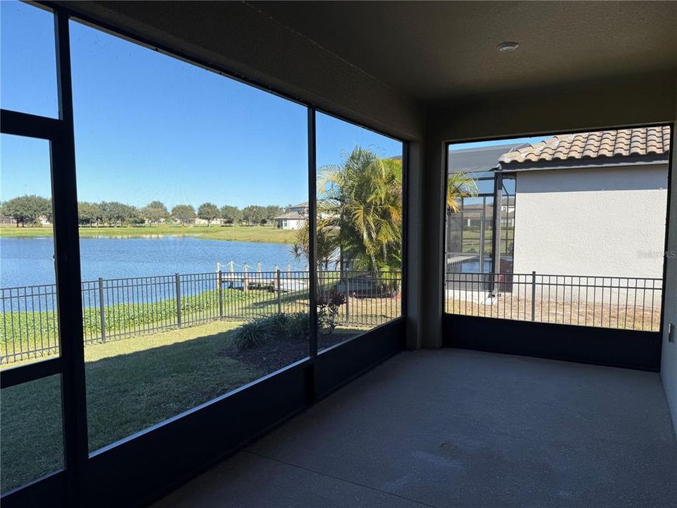 En Venta: $509,990 (4 camas, 3 baños, 2424 Pies cuadrados)