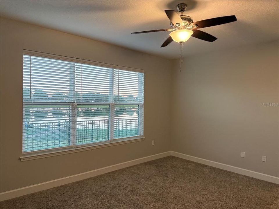 En Venta: $509,990 (4 camas, 3 baños, 2424 Pies cuadrados)