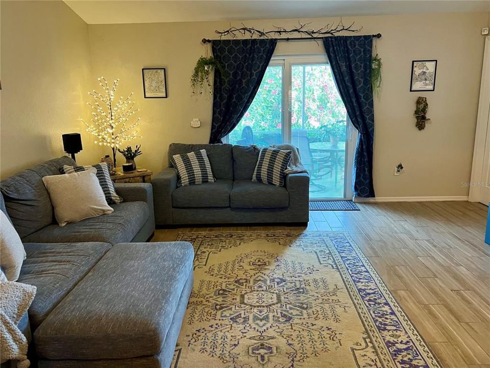 For Sale: $330,000 (3 beds, 2 baths, 1232 Square Feet)