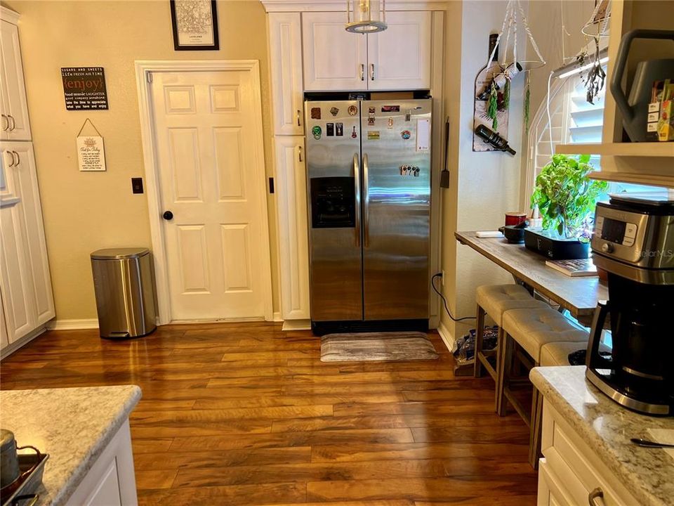 For Sale: $330,000 (3 beds, 2 baths, 1232 Square Feet)