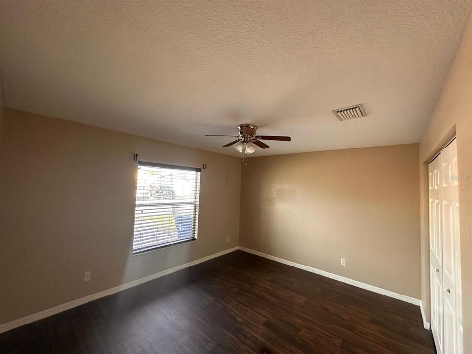 待售: $290,000 (3 贝兹, 2 浴室, 1274 平方英尺)