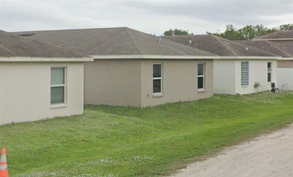 待售: $290,000 (3 贝兹, 2 浴室, 1274 平方英尺)