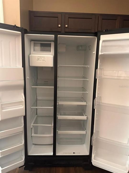 待售: $290,000 (3 贝兹, 2 浴室, 1274 平方英尺)