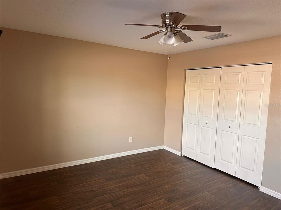 待售: $290,000 (3 贝兹, 2 浴室, 1274 平方英尺)