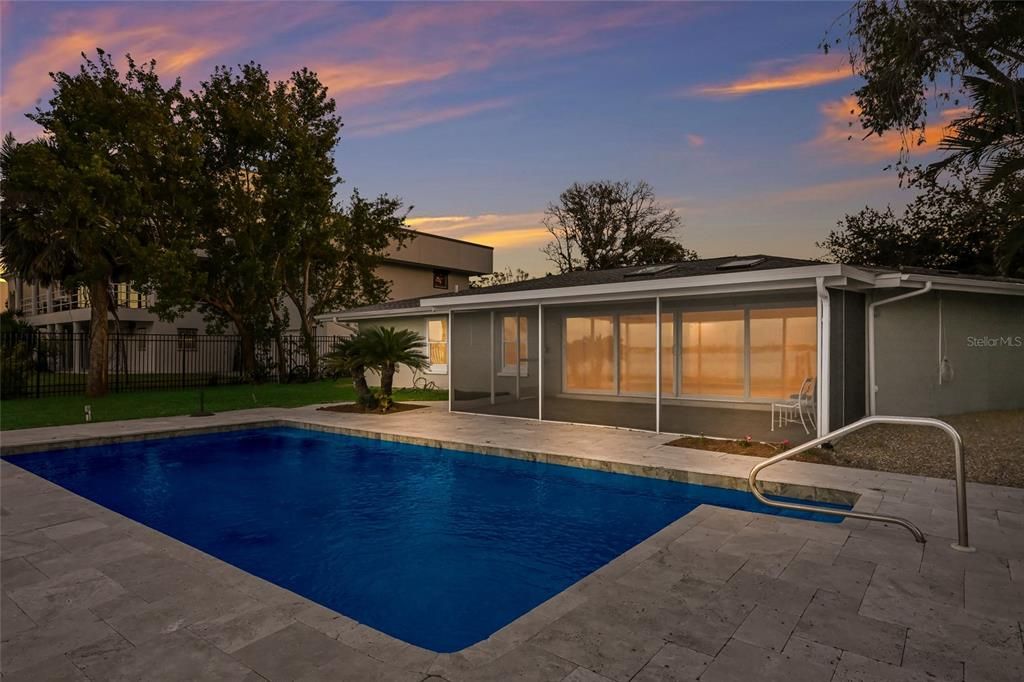 En Venta: $5,499,000 (0.37 acres)