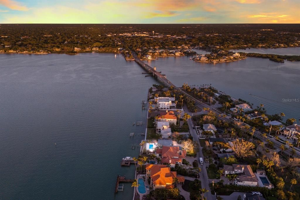 En Venta: $5,499,000 (0.37 acres)