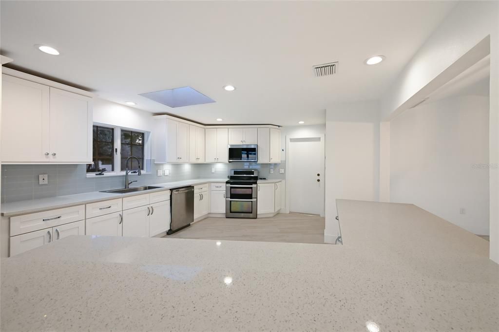 En Venta: $5,499,000 (0.37 acres)