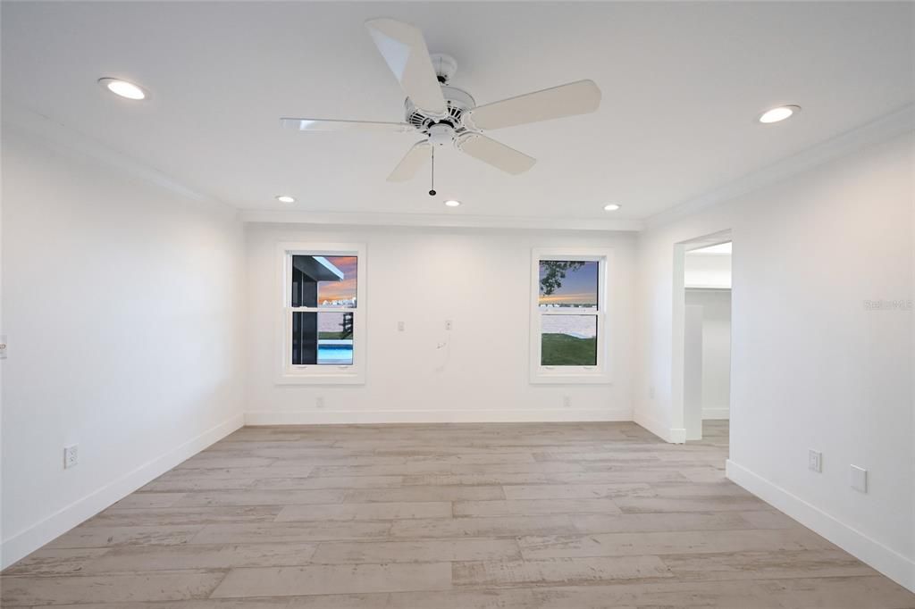 En Venta: $5,499,000 (0.37 acres)