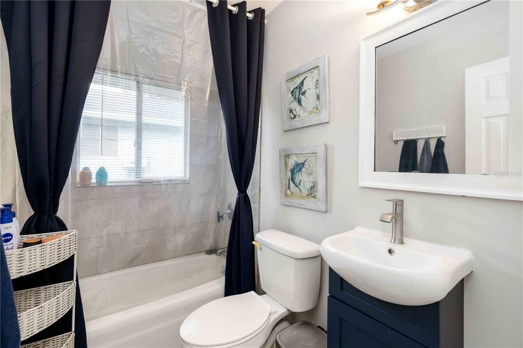 На продажу: $285,000 (3 спален, 2 ванн, 1363 Квадратных фут)