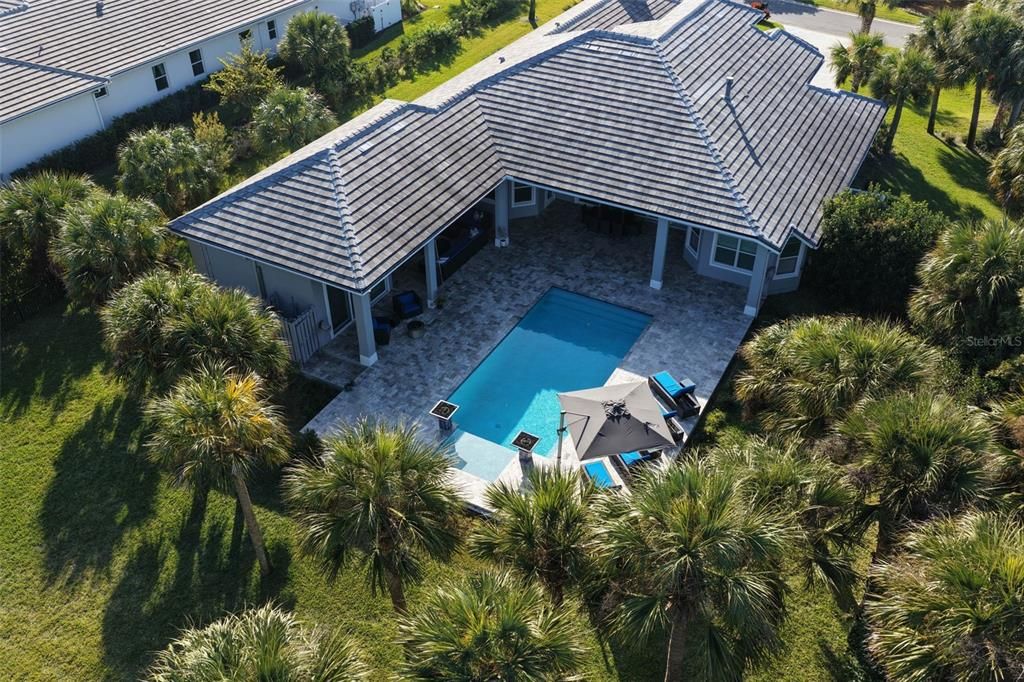 Active With Contract: $1,999,000 (5 beds, 4 baths, 3370 Square Feet)