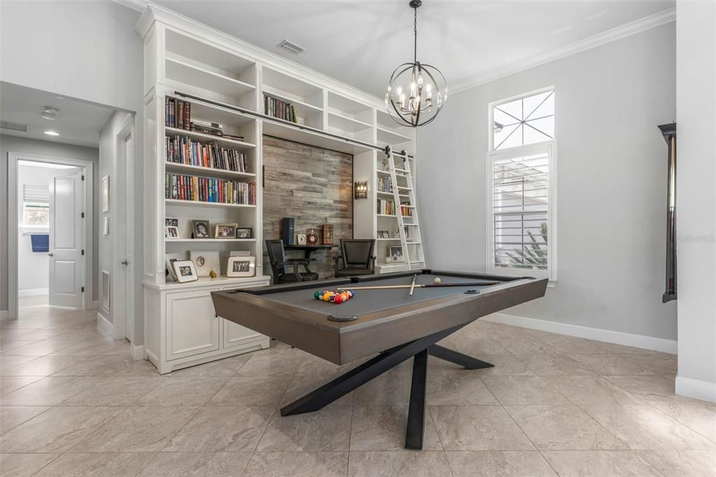 Active With Contract: $1,999,000 (5 beds, 4 baths, 3370 Square Feet)