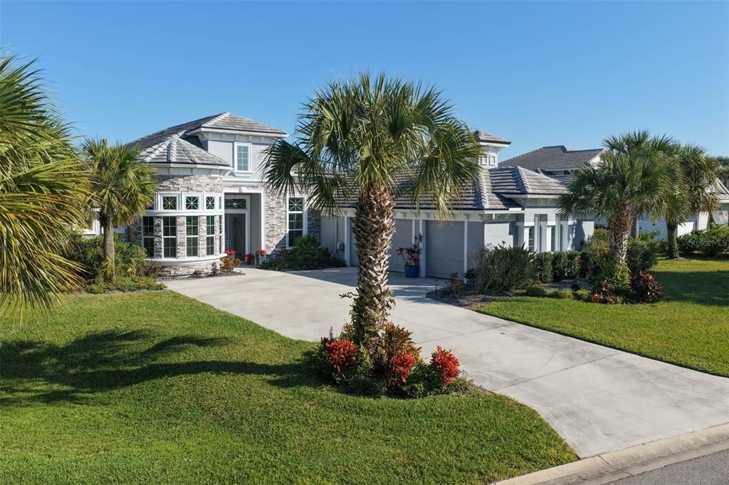 Active With Contract: $1,999,000 (5 beds, 4 baths, 3370 Square Feet)