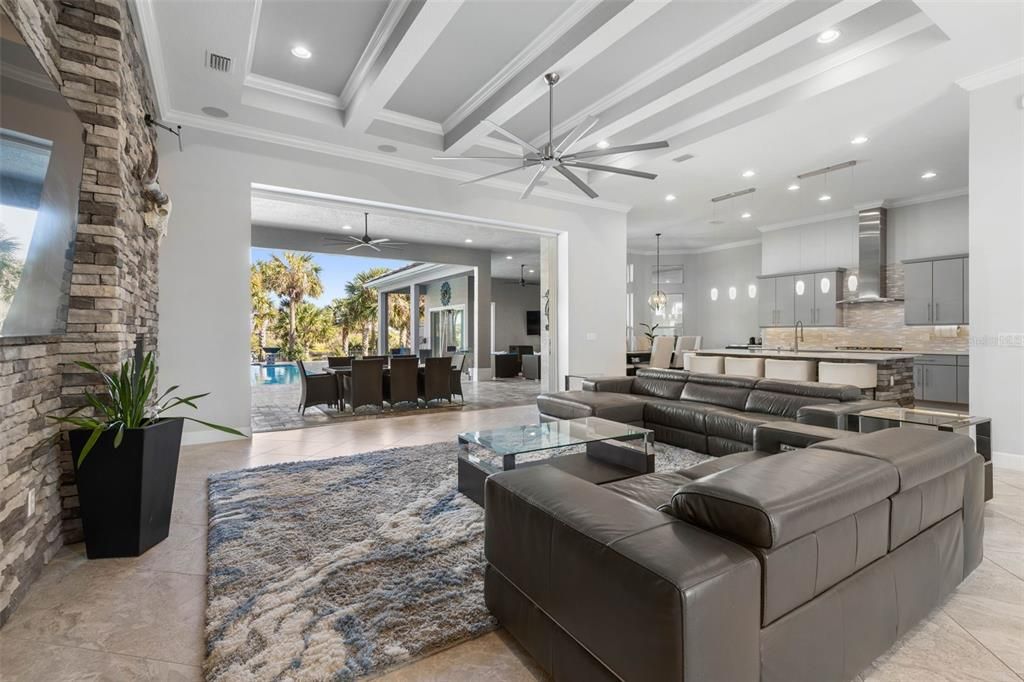 Active With Contract: $1,999,000 (5 beds, 4 baths, 3370 Square Feet)