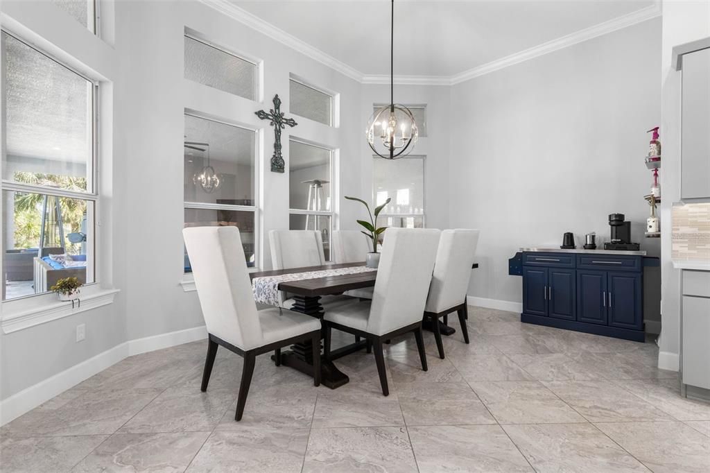 Active With Contract: $1,999,000 (5 beds, 4 baths, 3370 Square Feet)