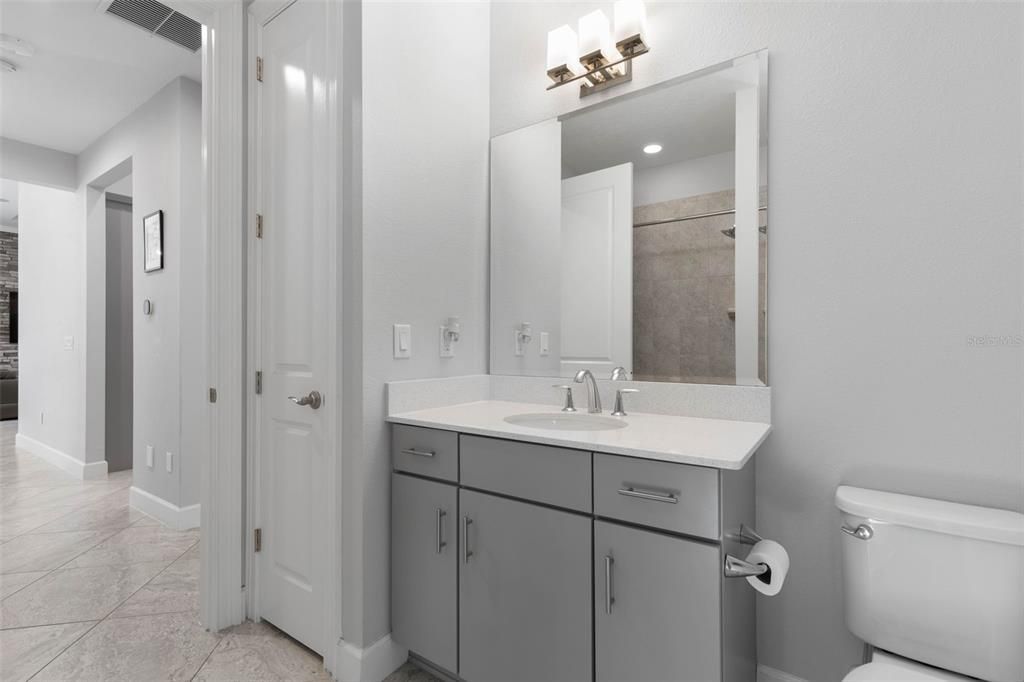 Active With Contract: $1,999,000 (5 beds, 4 baths, 3370 Square Feet)