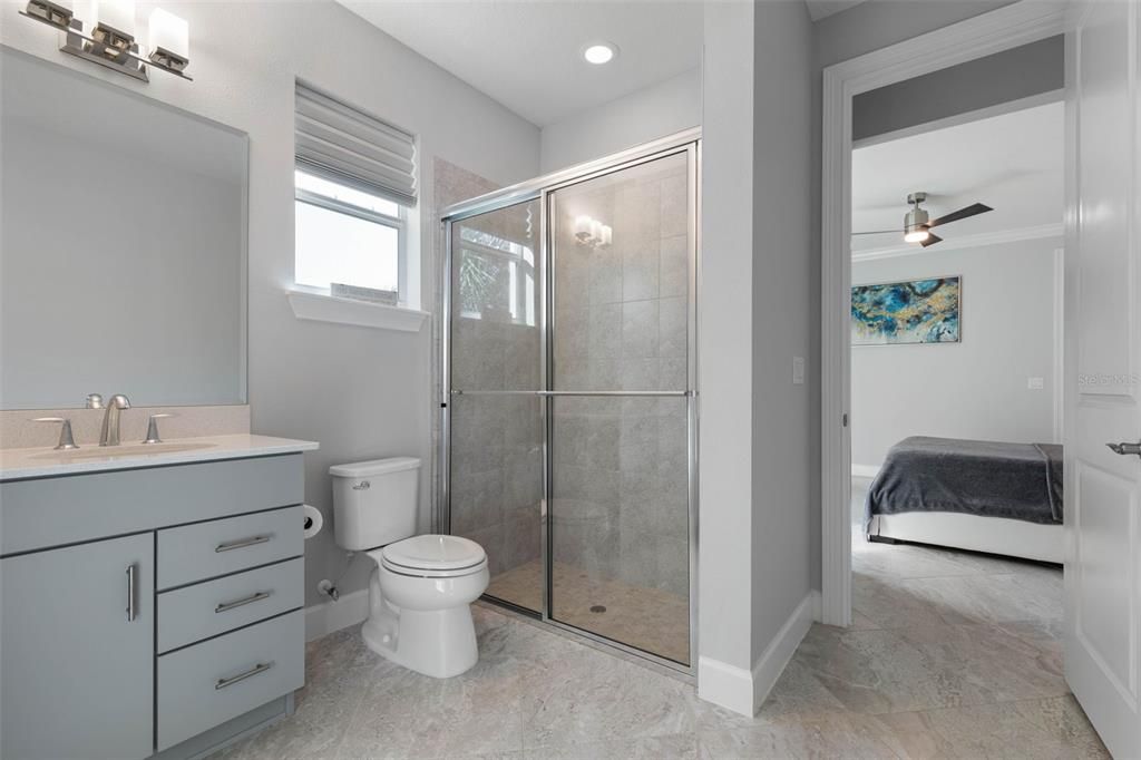 Active With Contract: $1,999,000 (5 beds, 4 baths, 3370 Square Feet)