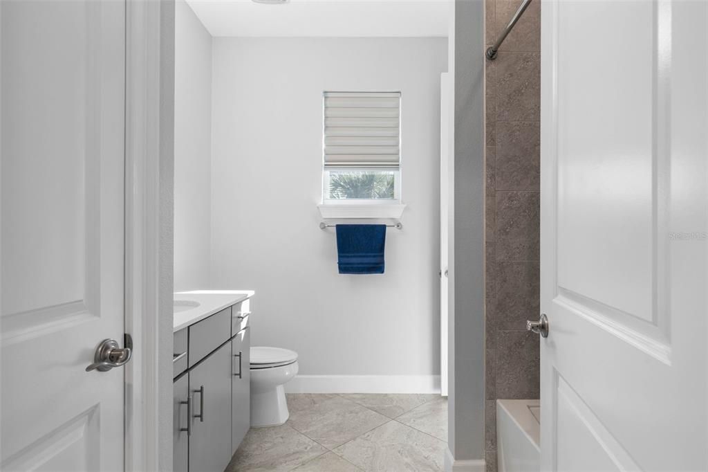 Active With Contract: $1,999,000 (5 beds, 4 baths, 3370 Square Feet)