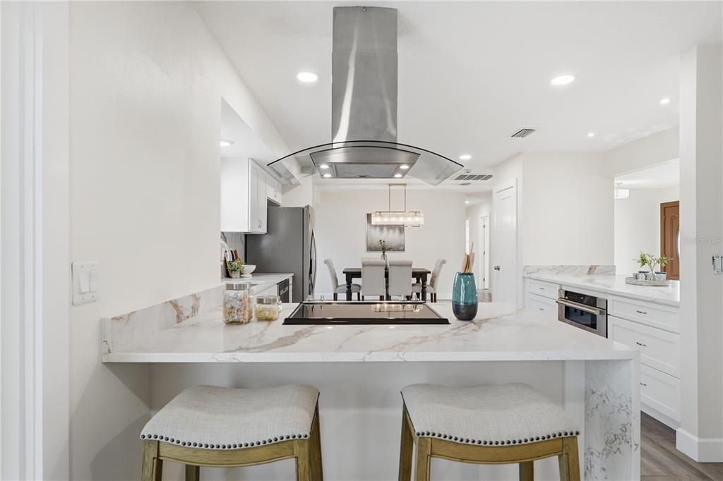 For Sale: $330,000 (3 beds, 2 baths, 1427 Square Feet)