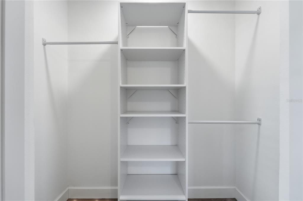 For Sale: $330,000 (3 beds, 2 baths, 1427 Square Feet)