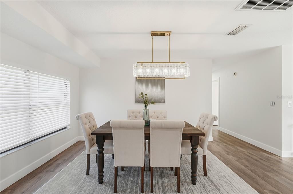 For Sale: $330,000 (3 beds, 2 baths, 1427 Square Feet)